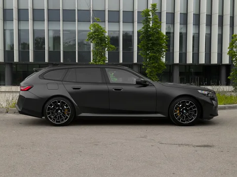 BMW M5 G99 Touring - изображение 10